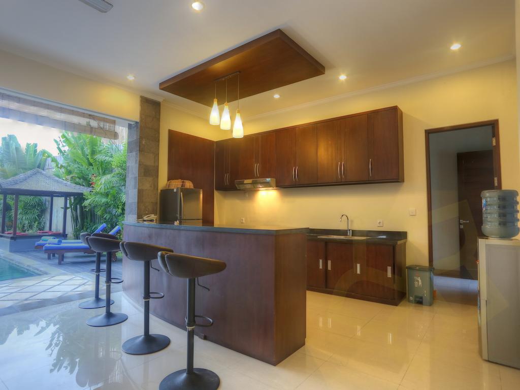 Villa Fanisa Kuta Lombok Værelse billede