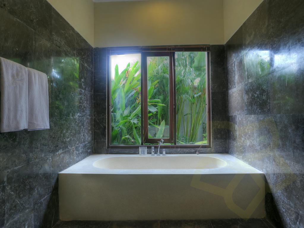Villa Fanisa Kuta Lombok Værelse billede