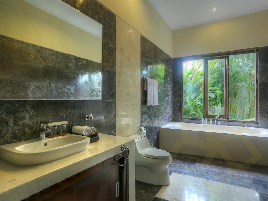 Villa Fanisa Kuta Lombok Værelse billede