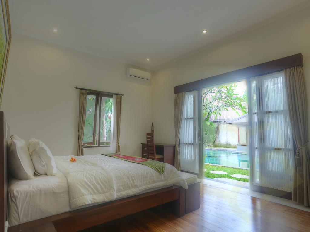 Villa Fanisa Kuta Lombok Værelse billede